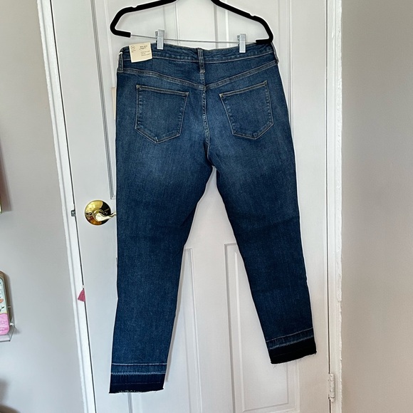 UNIVERSAL THREAD JEANS - Picture 2 of 5